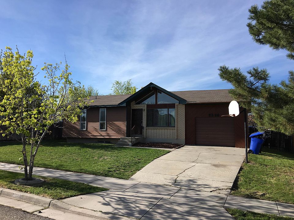 1st image of 5280 W Banquet Ave