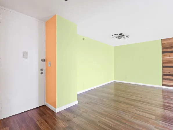 200 Winston Drive image 5 of 28