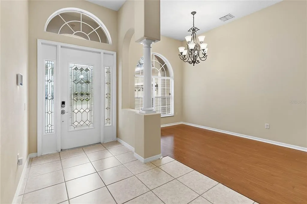 4 bed, 3.0 bath, 2807 sqft, $2,990 — Photo 3