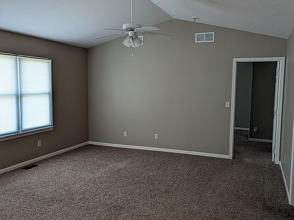 3rd image of 1515 Cumberland Ave