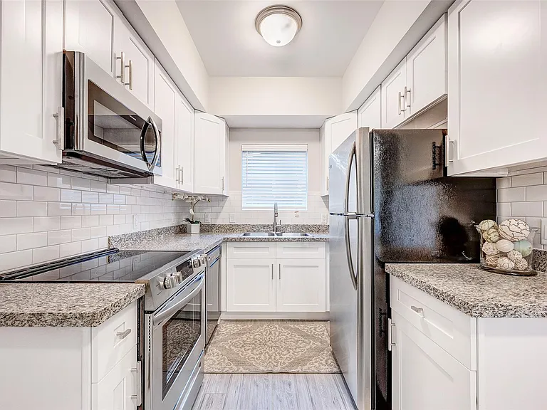 72 Burress St #3 — Photo 11
