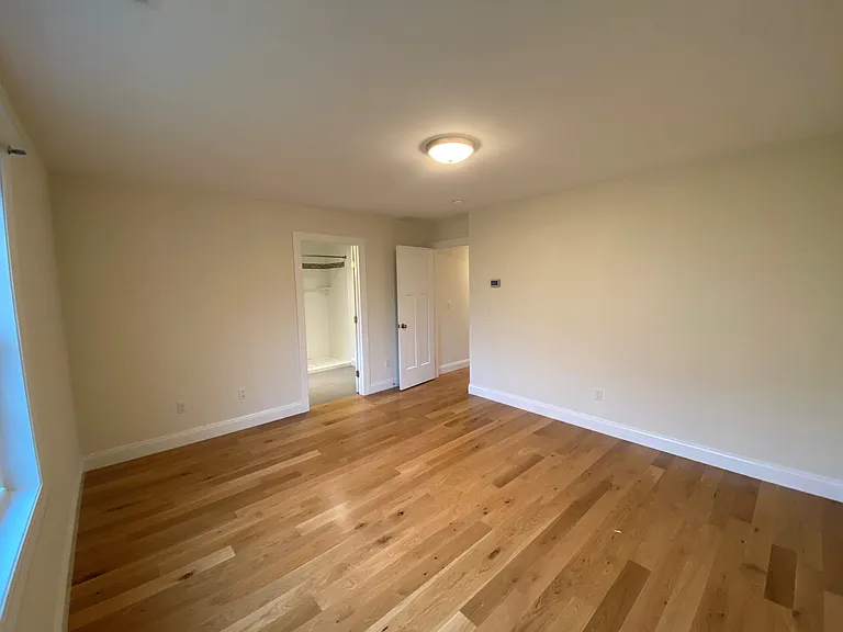 50 Water St — Photo 12