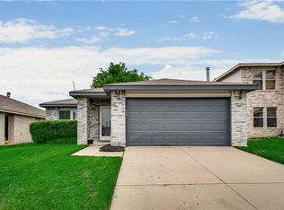 4312 Meadowknoll Dr, Fort Worth, TX 76123