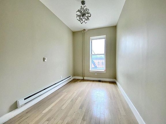 3rd image of 699 Dekalb Ave APT 3A