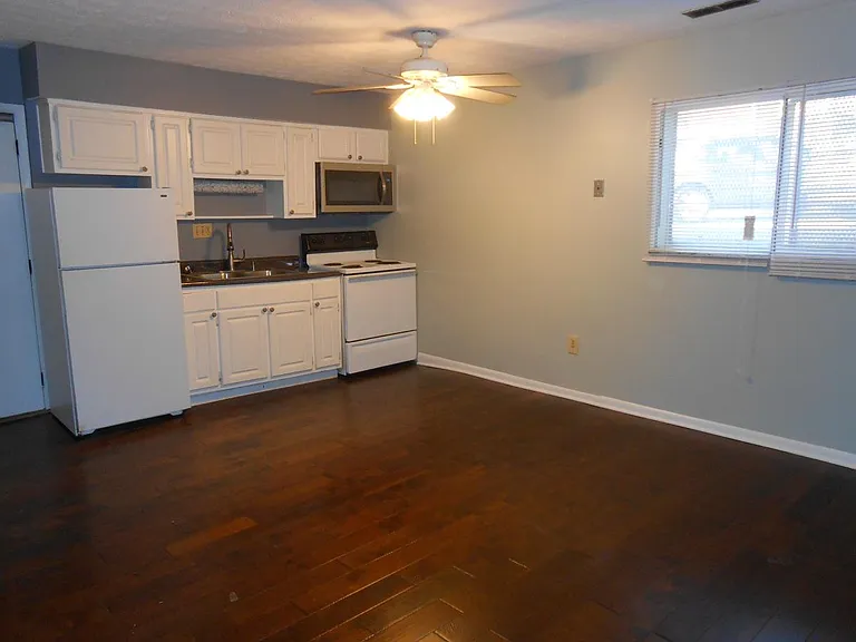 1291 Forsythe Ave #A — Photo 6