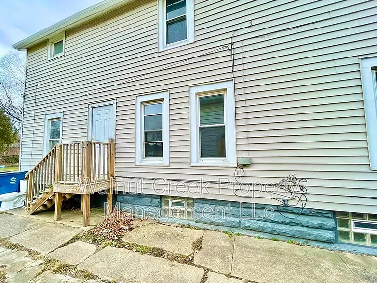 1728-1730 E 30th St #1730 — Photo 15