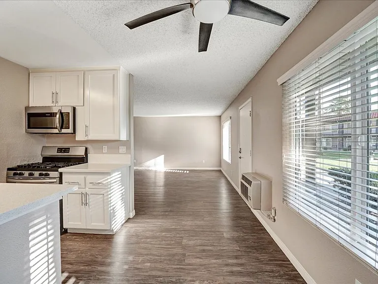 Tierra Palms Apartment Homes — Photo 43