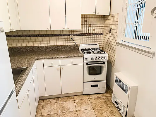 Rented by Showcase Realty | media 5