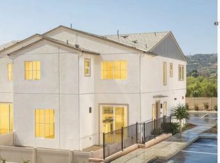 35215 Tuft Ln #202, Fallbrook, CA 92028