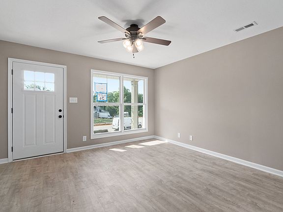 5th image of 402 Hillside Dr Lot 26