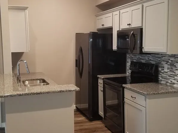 325 Majestic Dr #136, Branson, MO 65616