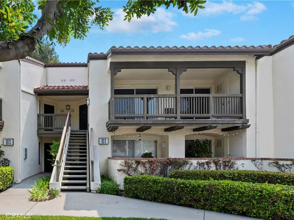 227 S Cross Creek Rd Unit D, Orange, CA 92869