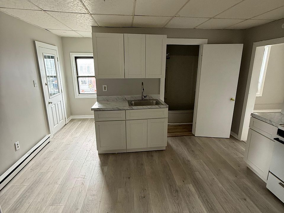 1st image of 62 Lancaster St APT 2