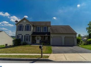 11 Prospect Dr, Sinking Spring, PA 19608