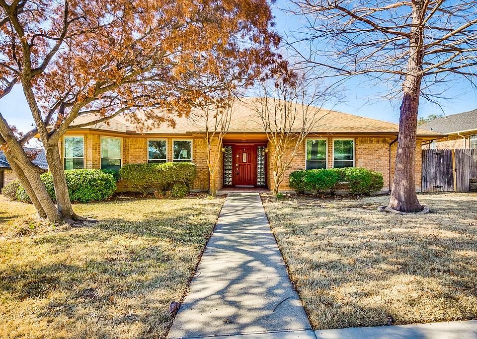 1st image of 2218 Carmel Dr