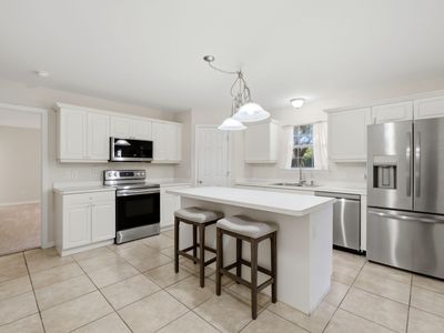 8131 Country Bay Blvd, Navarre, FL, 32566