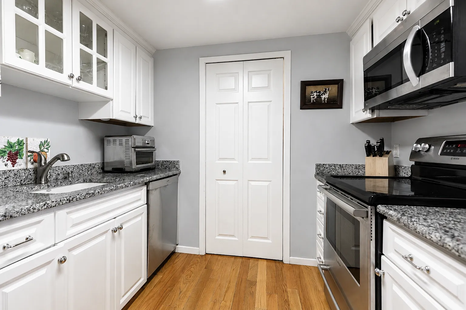 1 bed, 631 sqft, $3,400 — Photo 3