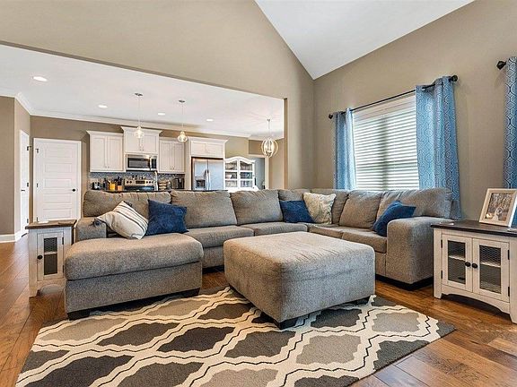 2nd image of 333 Nash Stone Ct