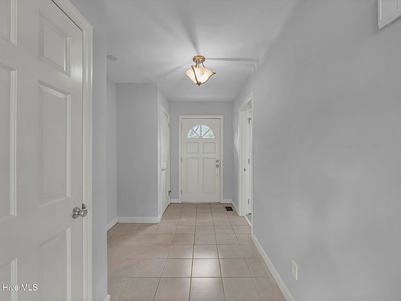 4th image of 6102 Teal Street