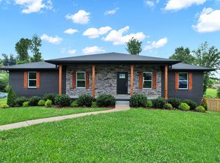 8164 Holly Crest Dr, Chattanooga, TN 37421