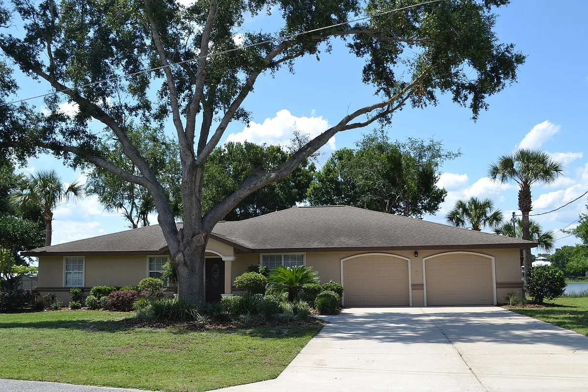 Building Photo - 26 Ocale Way S