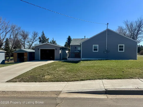280 Lincoln St NW, Killdeer, ND 58640