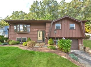 2 Saddleback Hill Rd, Bellingham, MA 02019