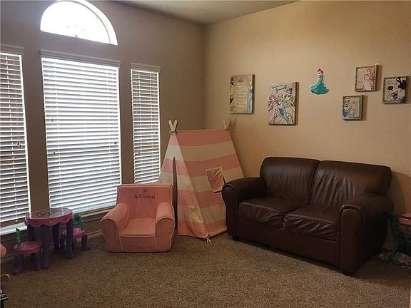 5th image of 5200 Walsh Dr