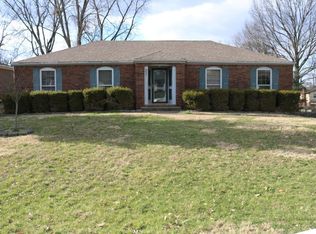 6804 Riggs Dr, Louisville, KY 40291