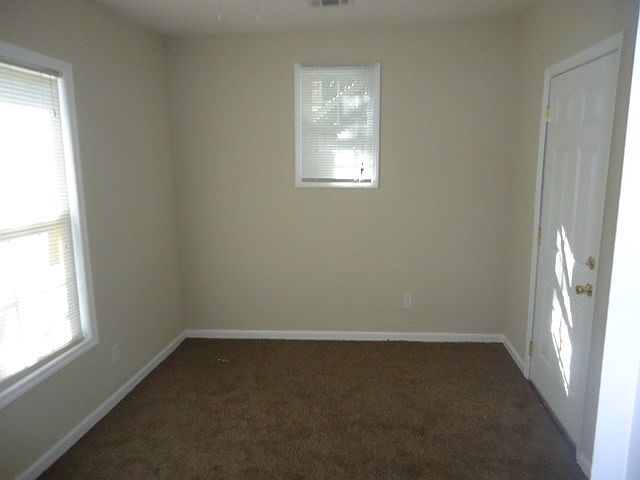 2nd image of 2720 Thomas St