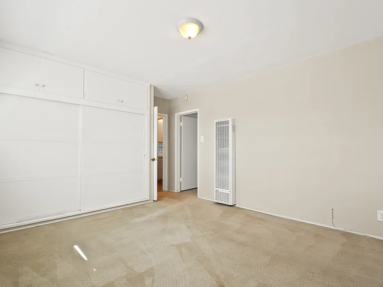 236 E Olive Ave #K — Photo 8