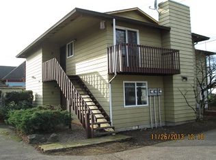 1110 S River St APT C, Newberg, OR 97132