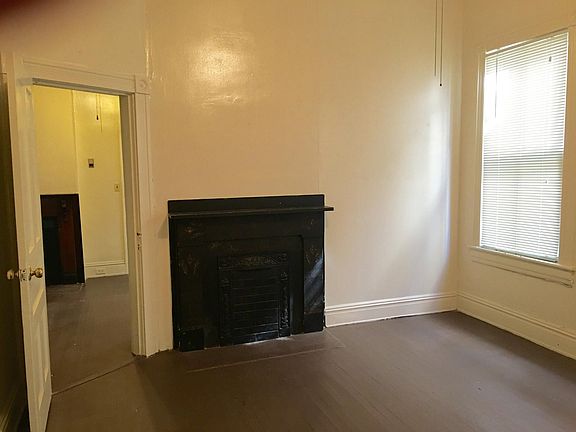 3rd image of 3505 E Marshall St #B