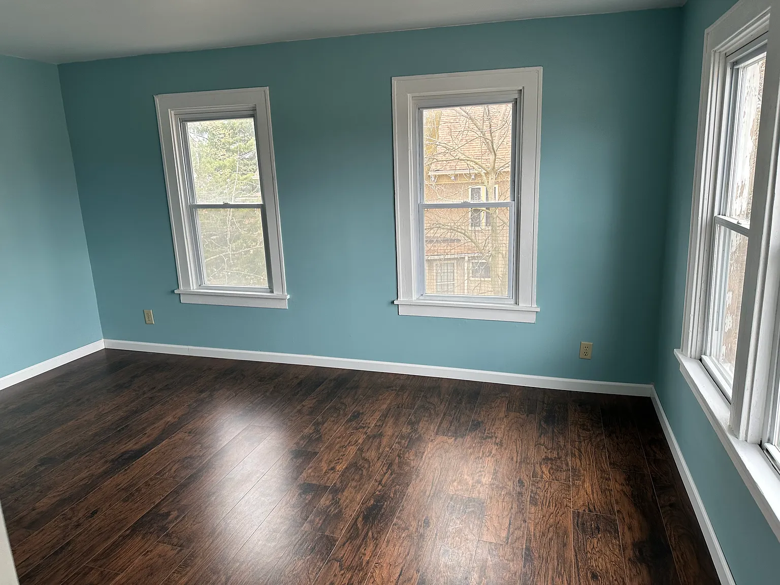 3 bed, $1,350 — Photo 4