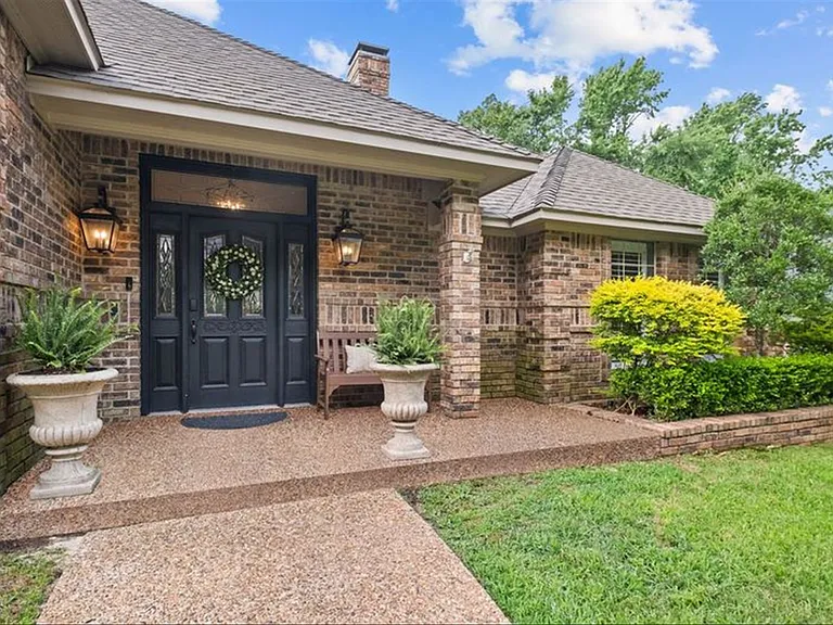 1830 Bent Tree Ln — Photo 4