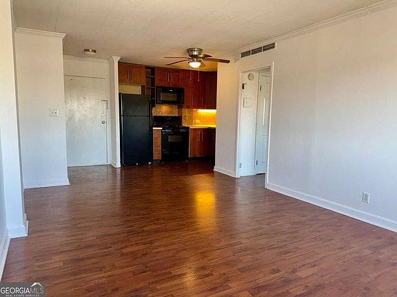 5th image of 2285 Peachtree Rd NE Unit 1101