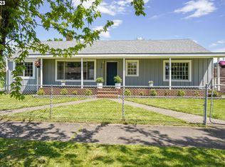 230 S 5th St, Cottage Grove, OR 97424