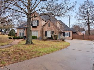 2419 Meadows Ln, Sherman, TX 75092