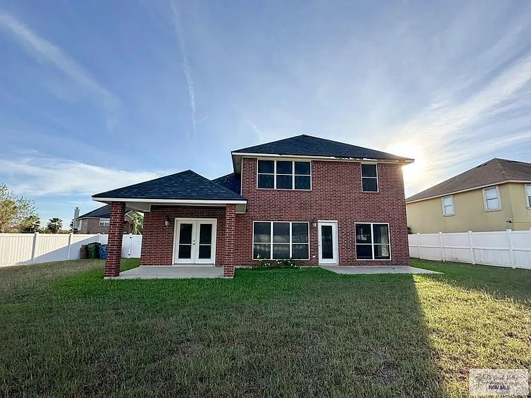 3453 Burgundy Dr — Photo 20