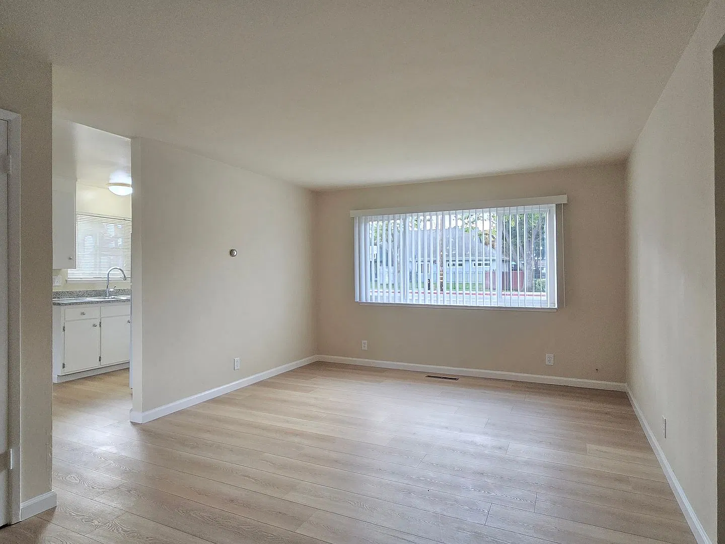 Hillsdale851 — Photo 2