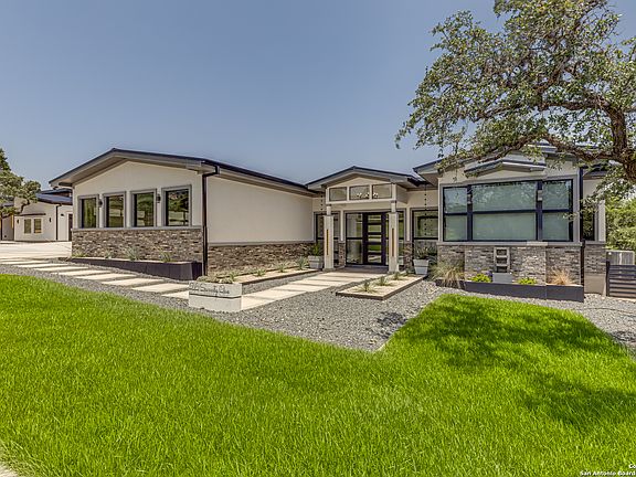 2nd image of 2671 Campestres
