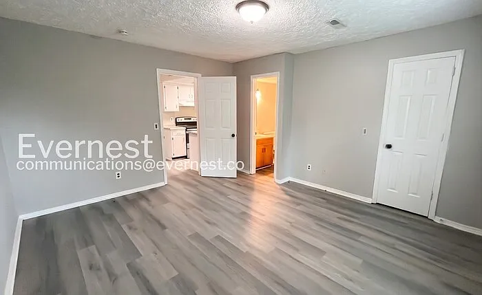 3380 Shadowlawn Dr #2 — Photo 9