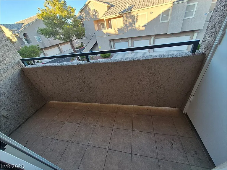 2053 Quarry Ridge St #201 — Photo 8