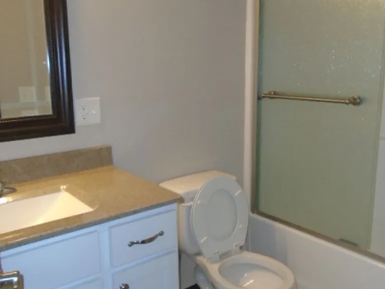 1421 Paddington Cir — Photo 12
