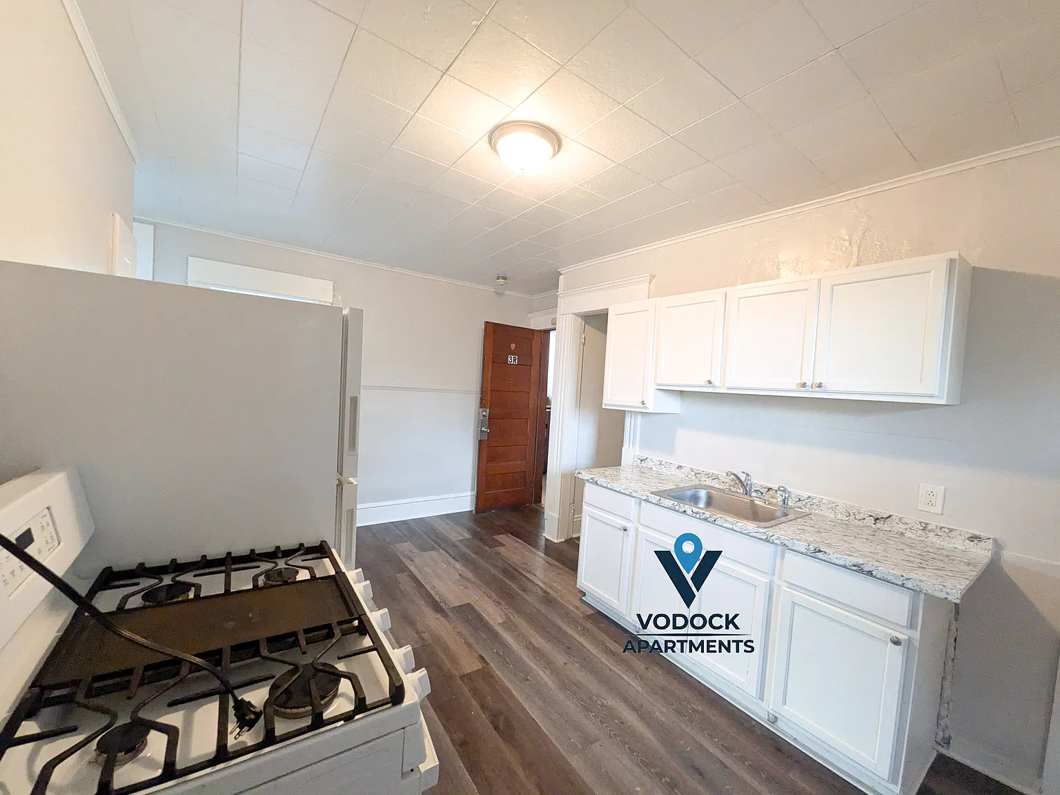 2 bed, 950 sqft, $1,500 — Photo 2
