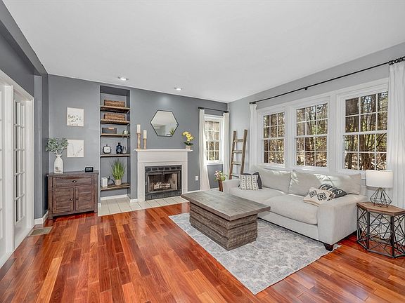 5th image of 41 Beechwood Dr