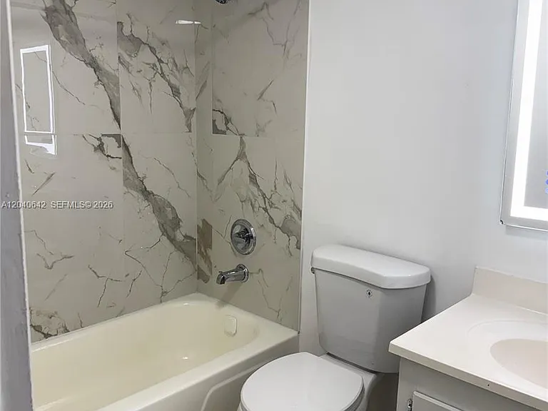 7900 S Colony Cir S #207 — Photo 10