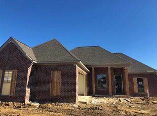 102 Sallis Cv, Canton, MS 39046