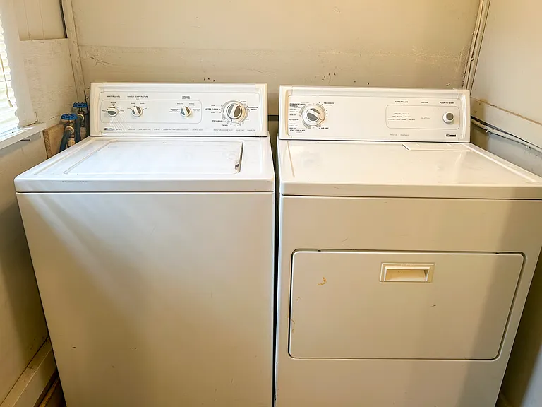 1615 Creighton Rd #B — Photo 8