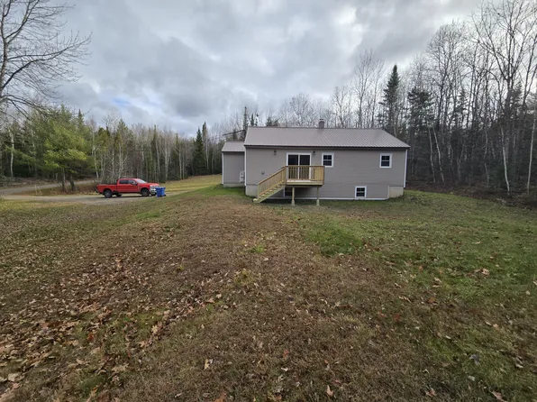 214 Lindsey Rd, Newburgh, ME 04444